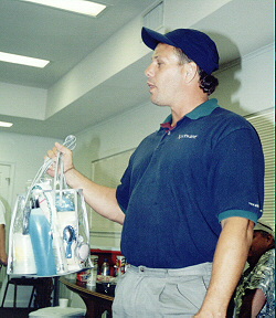 mc01_12.jpg (43673 bytes)