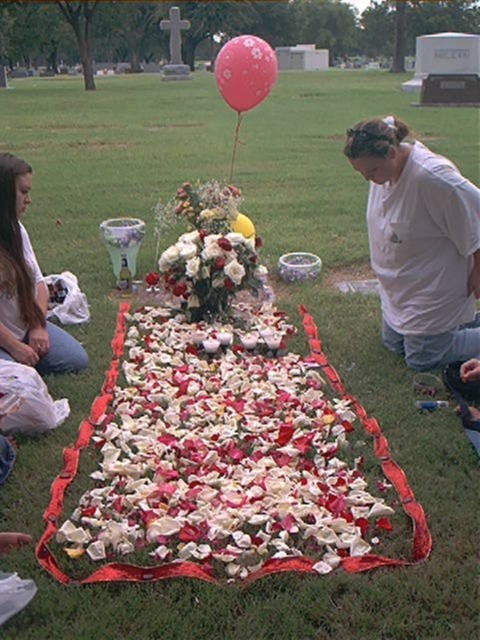 Sister Liz & Best Friend Polly