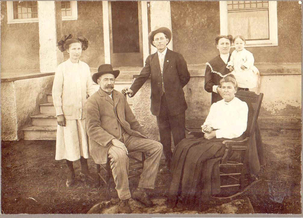 images1.jpg (78981 bytes)