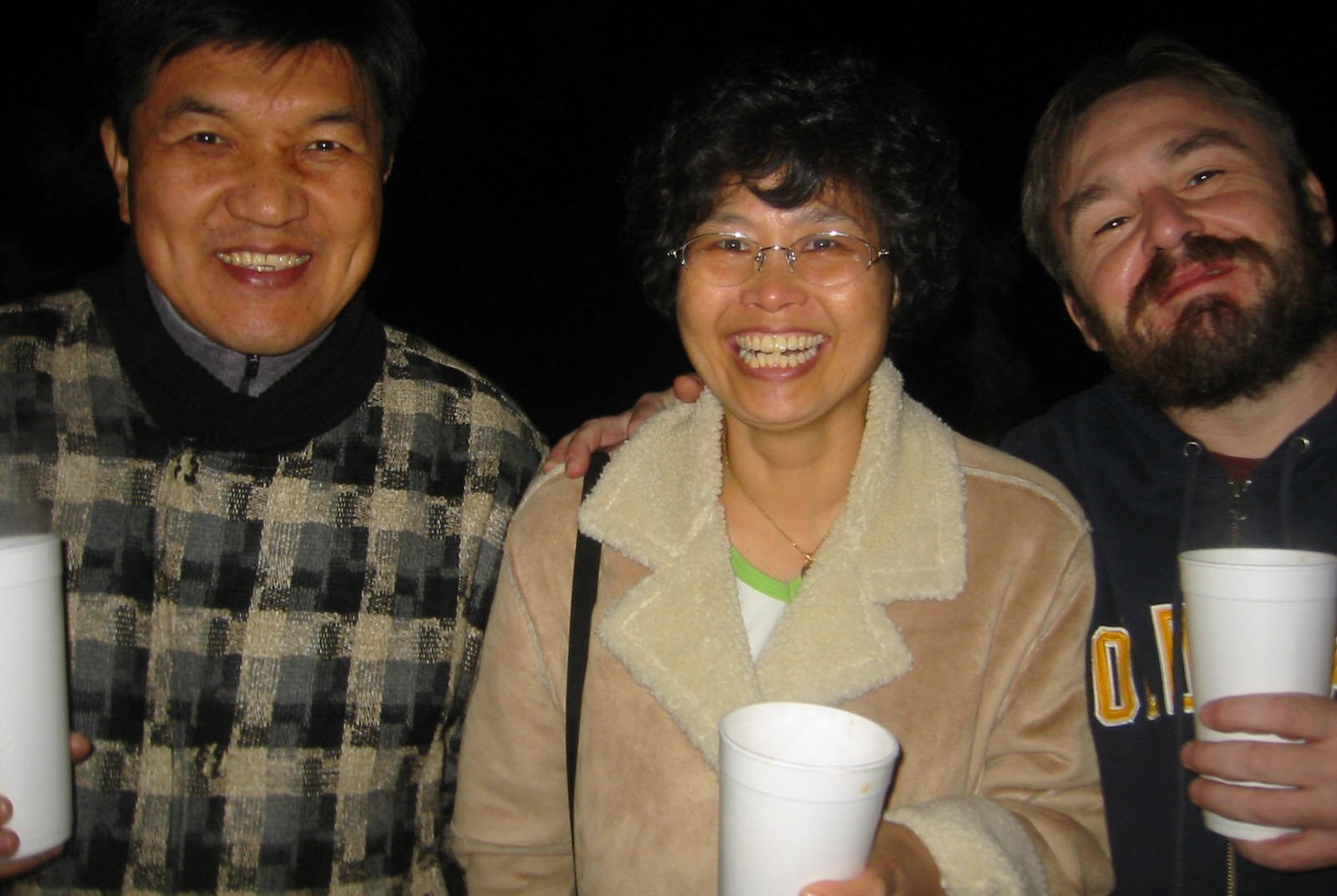 Cheering at 100-mile Run