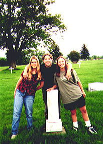 image:Anders grave with Marie, Brandon, and
Lauren