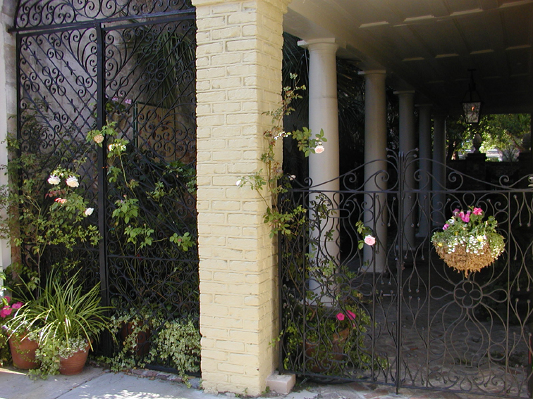 Charleston pocket garden