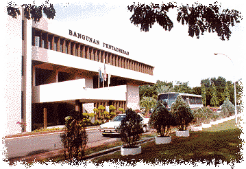 Gambar Depan bangunan Pentadbiran