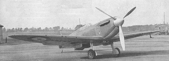 Nos primeiros mese de 1939 o Spitfire MkI recebe as h�lices com tr�s p�s da De Havilland.