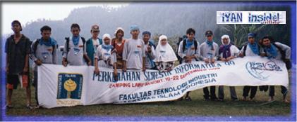 Lagi demo di lereng Gunung Lawu, Tawang Mangu