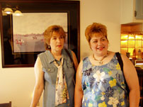 Nadine & Samantha Schmidt