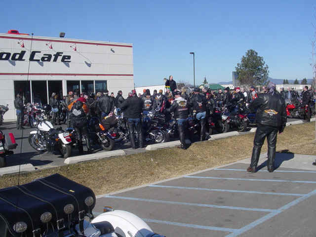 FB2005 009.jpg (153189 bytes)