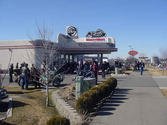 FB2005 022.jpg (155673 bytes)