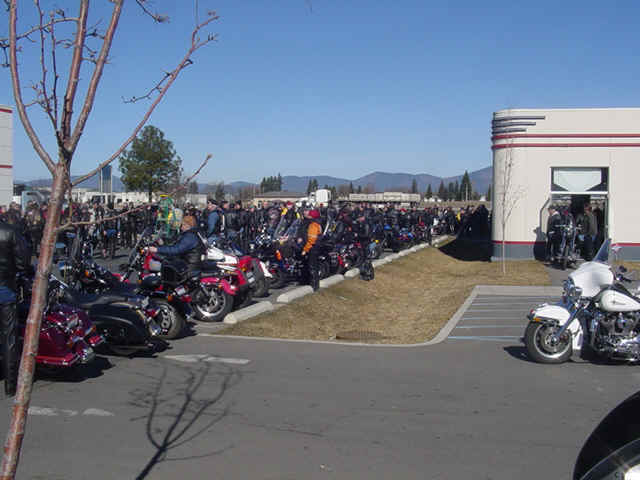 FB2005 026.jpg (155001 bytes)