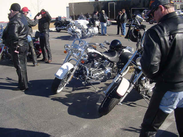 FB2005 027.jpg (157083 bytes)