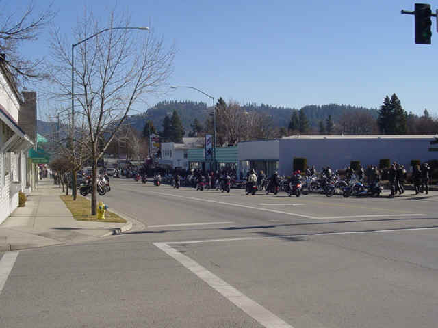 FB2005 031.jpg (150561 bytes)