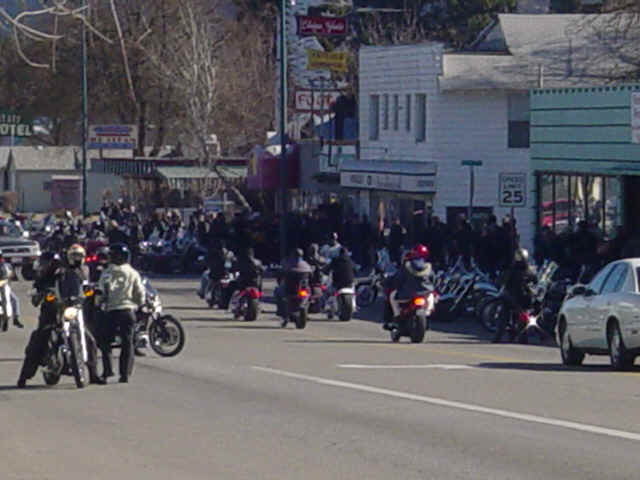 FB2005 032.jpg (144677 bytes)