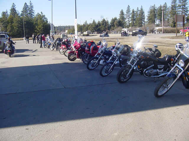 FB2005 036.jpg (151222 bytes)