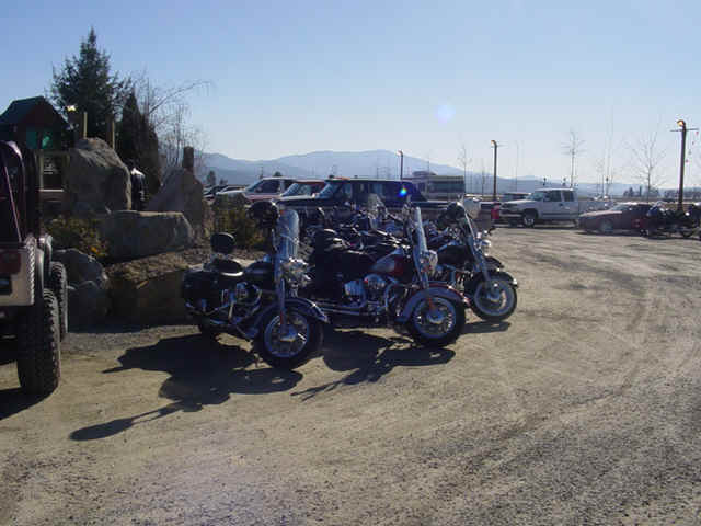 FB2005 041.jpg (153810 bytes)