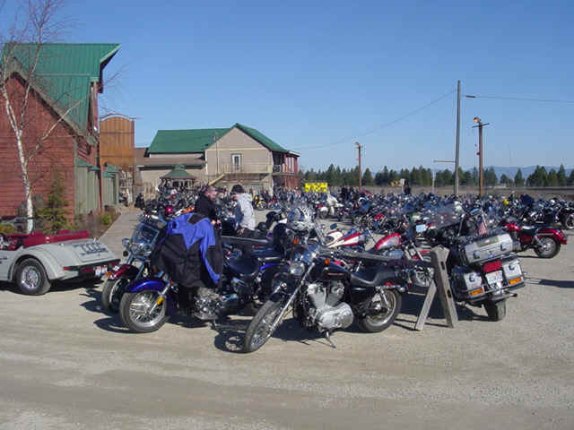 FB2005 045.jpg (159145 bytes)