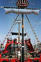 pirateship.jpg (20116 bytes)