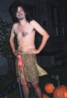 hallow2ki.JPG (24930 bytes)