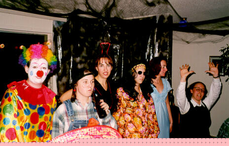 hallow99b3.JPG (40977 bytes)