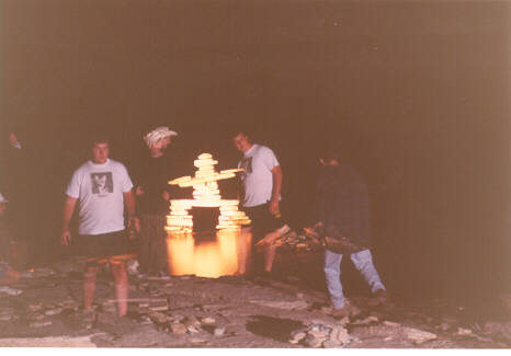 brucepen8.JPG (15784 bytes)