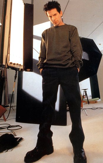 oz_profile.jpg (42716 bytes)