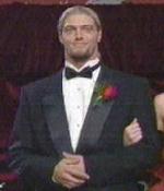 edgetux.jpg (19265 bytes)