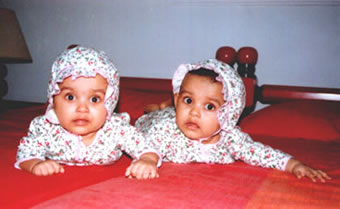 Twins do dress alike