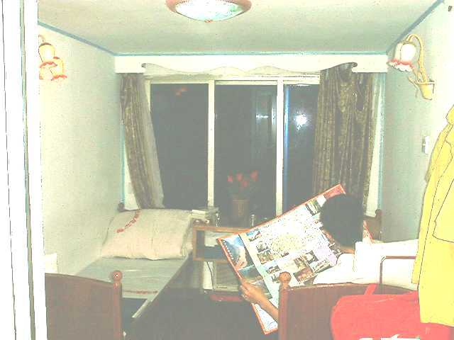 Luo in Cabin Cruise Yangze River