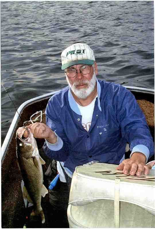 Picture of a large walleye.