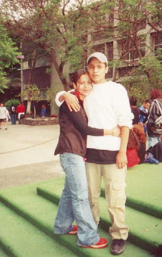 angelicaydonatoenasta.jpg (33836 bytes)