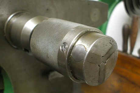 victor4.jpg (11785 bytes)