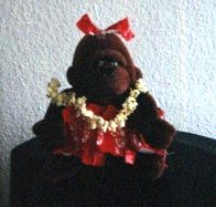 kitkat wrappers and popcorn, I'll attract lots of cute ants in this...