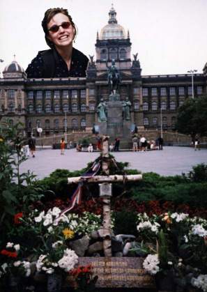 fe fi fo fum, gee Alison is so TALL!!!!