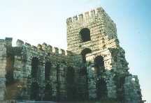 Thanks to Peter Raftos I can provided this picture of the tower compex at the junction of the Sea and Land walls.