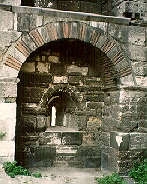 The inner embrasure of the arrow slit