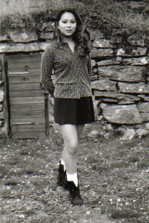 yesmin6.jpg (50768 bytes)