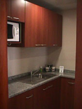 TLAkitchen1.jpg (10958 bytes)