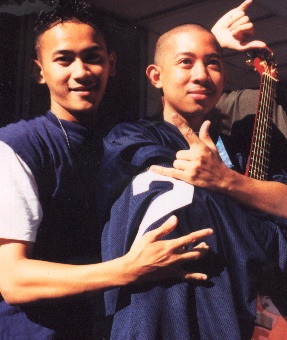 jeff and mah cousin the master guitarist allyson